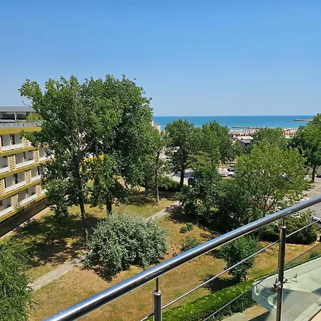 Lighthouse Apartamento *